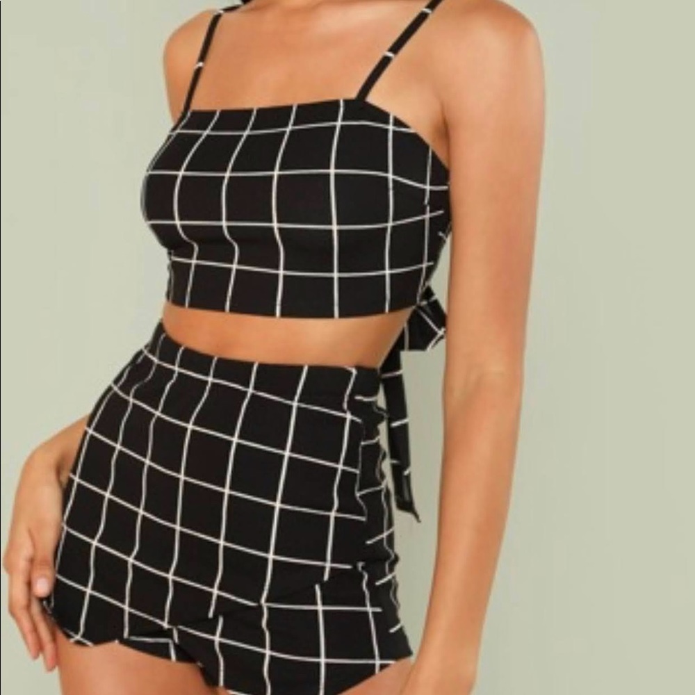 Black and white two piece set